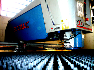 Puncionadeira CNC Euromac da Leadmec.